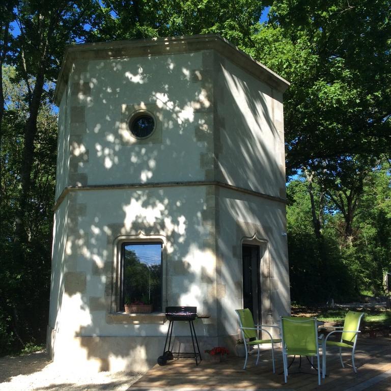 Hexagonal Tower For 2 With Shared Pool Villa Semur-en-Auxois Exterior photo