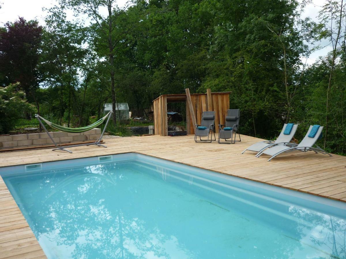 Hexagonal Tower For 2 With Shared Pool Villa Semur-en-Auxois Exterior photo